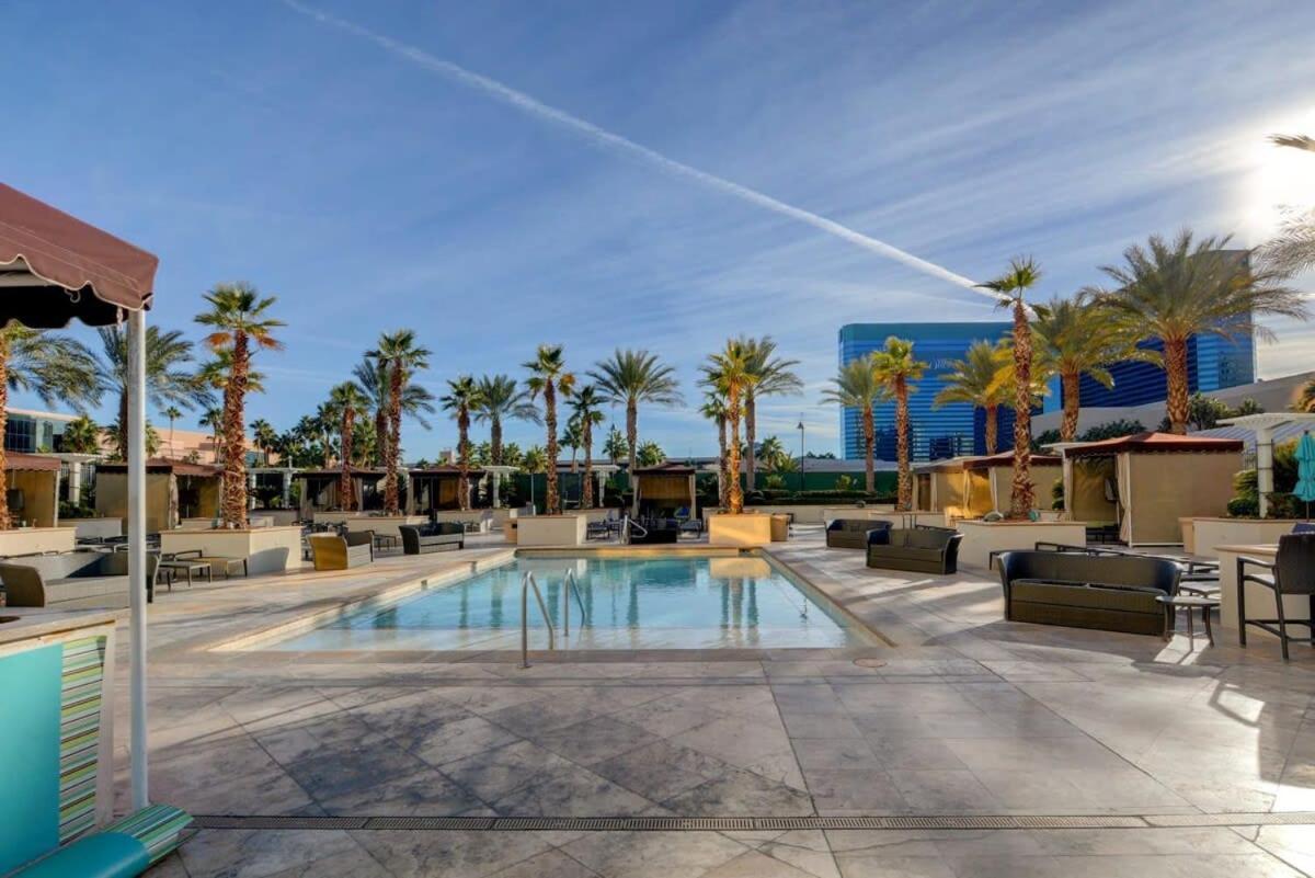 Mgm Signature-23-811 F1 Track & Strip View Studio Las Vegas Exterior foto