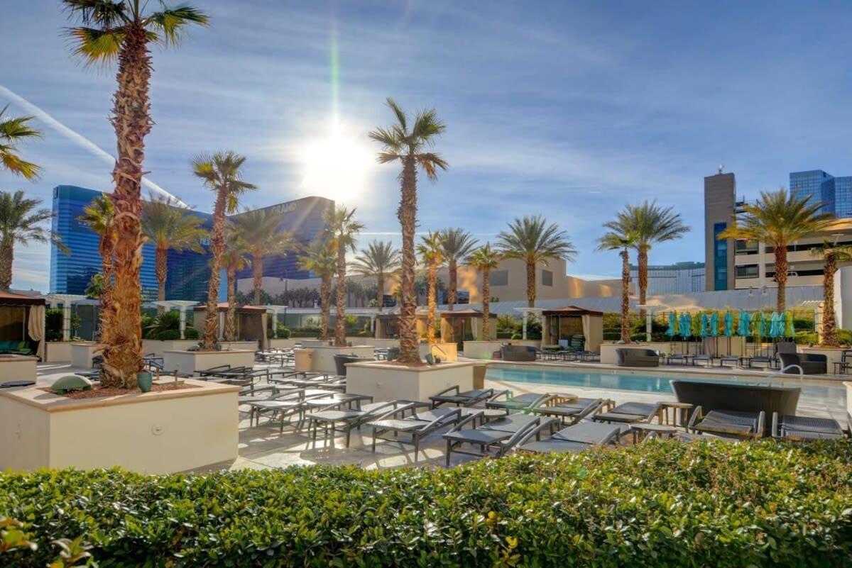 Mgm Signature-23-811 F1 Track & Strip View Studio Las Vegas Exterior foto